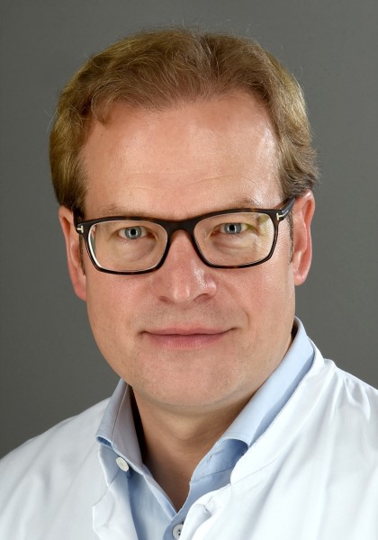 Dr. med. Kai-Martin Thoms